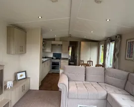 Hillandale Victory Lounge