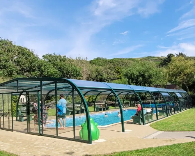 Morfa Bychan pool enclosure