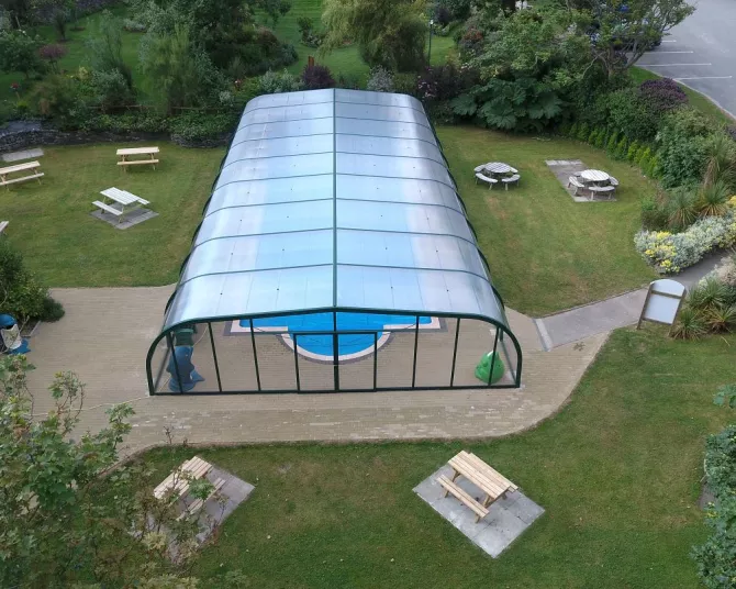 Morfa Bychan pool enclosure