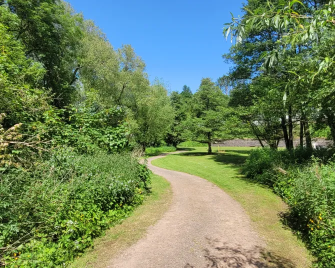 Lincomb Lock - river path