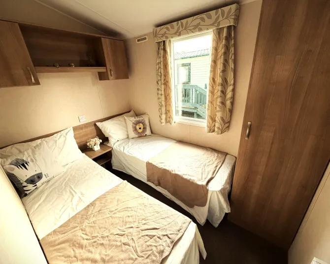 Atlas Chorus Bedroom