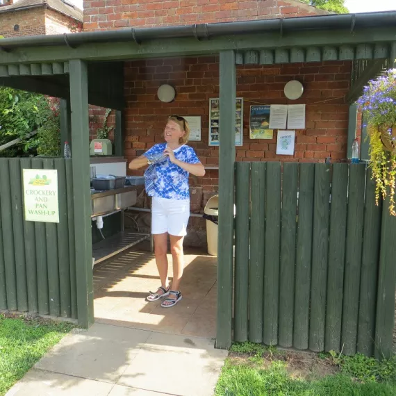 Touring pot washing